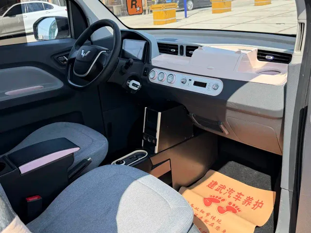 Wuling Hongguang Mini EV — Фото автомобиля 7