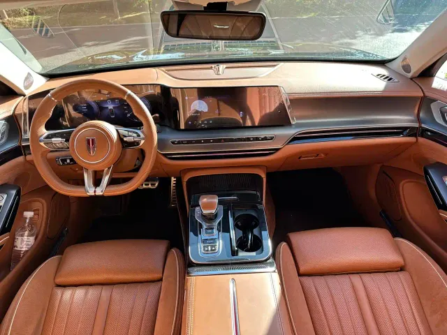 Hongqi H9 — Фото автомобиля 4