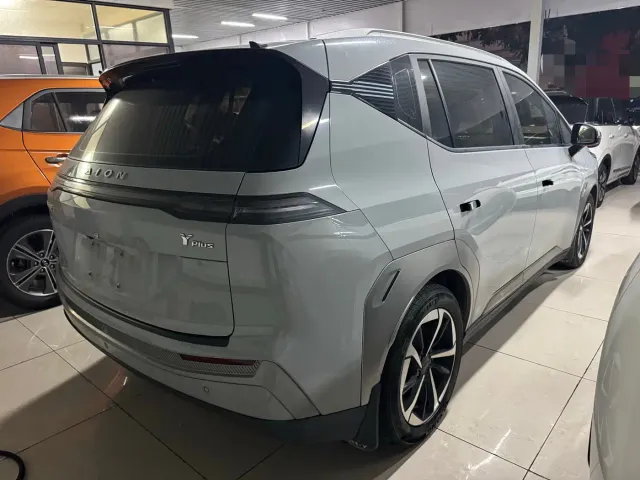 GAC Aion Y — Фото автомобиля 10