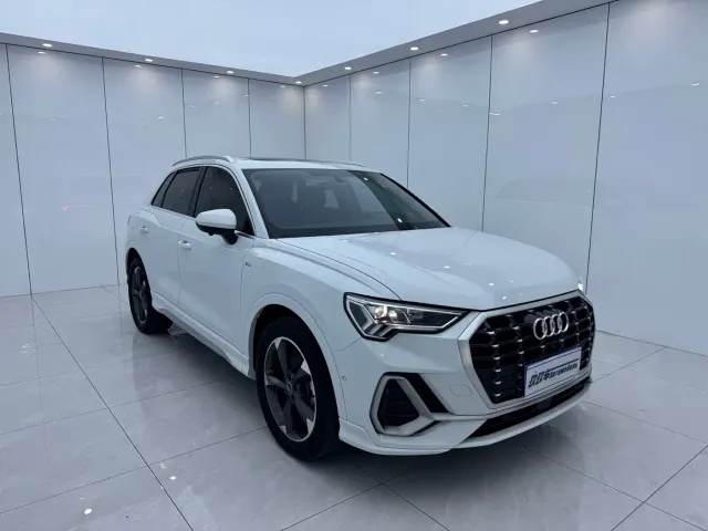 Audi Q3 — Фото автомобиля 3