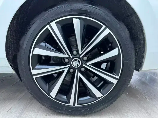 Skoda Superb — Фото автомобиля 19