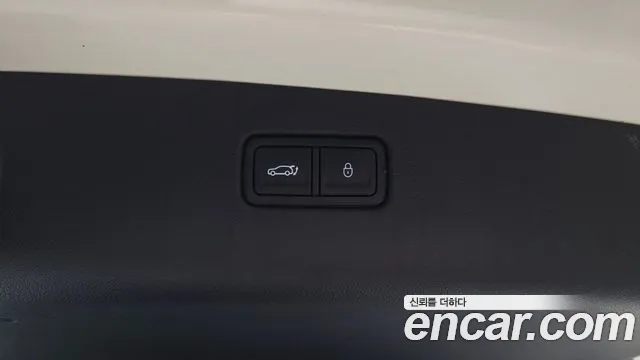 Genesis GV70 — Фото автомобиля 22