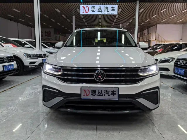 Volkswagen Tiguan L — Фото автомобиля 2