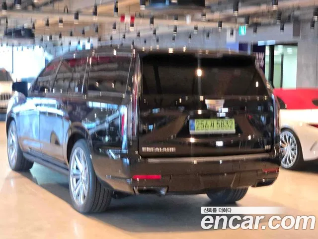 Cadillac Escalade — Фото автомобиля 4
