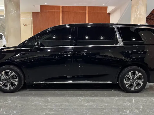 Maxus G90 — Фото автомобиля 8