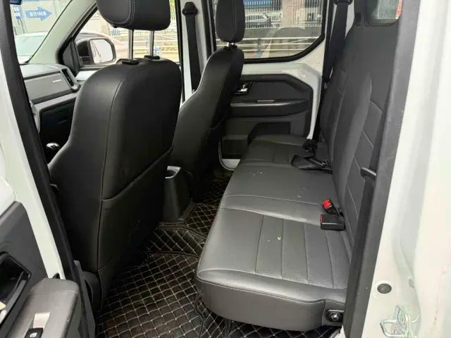 Wuling Zhengcheng — Фото автомобиля 10