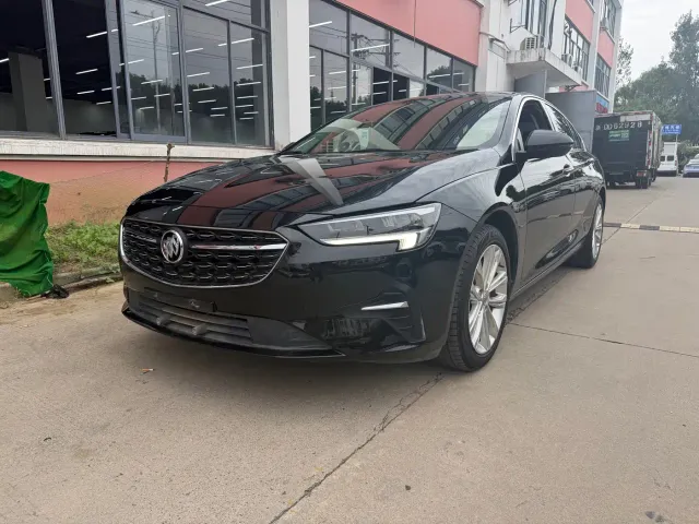 Buick Regal — Фото автомобиля 3