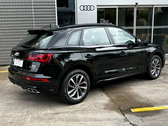 Audi Q5L — Фото автомобиля 4