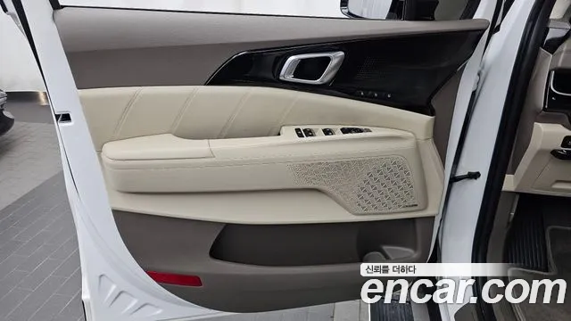 Kia Carnival 4th Gen — Фото автомобиля 13