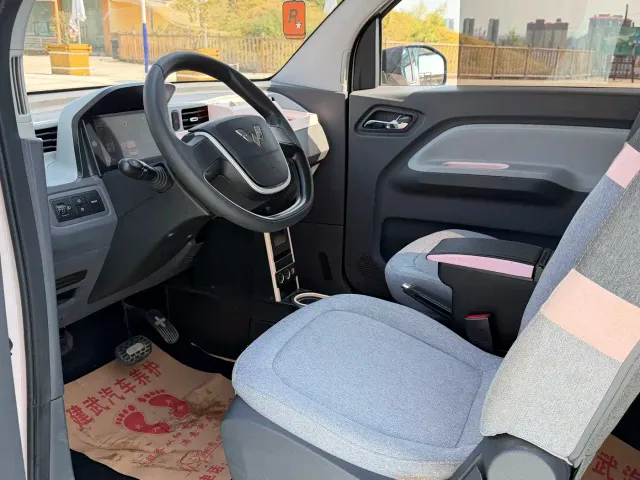 Wuling Hongguang Mini EV — Фото автомобиля 6