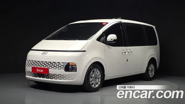 Фотография автомобиля — Hyundai Staria