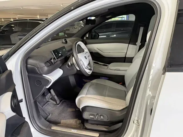 Nio ES6 — Фото автомобиля 4
