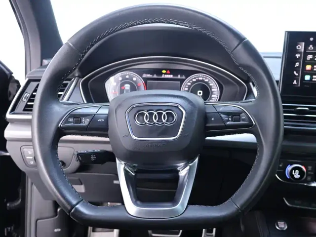 Audi Q5L — Фото автомобиля 16