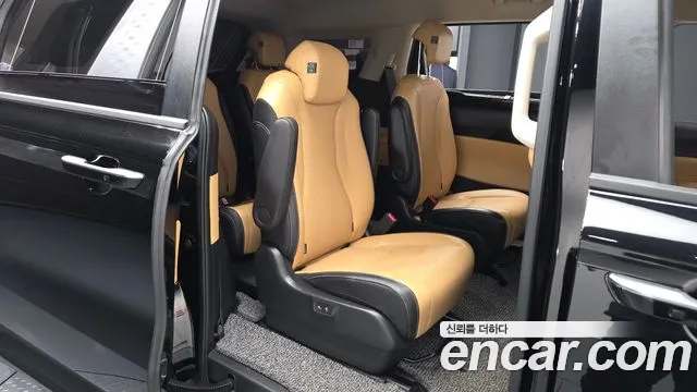 Kia Carnival 4th Gen — Фото автомобиля 12