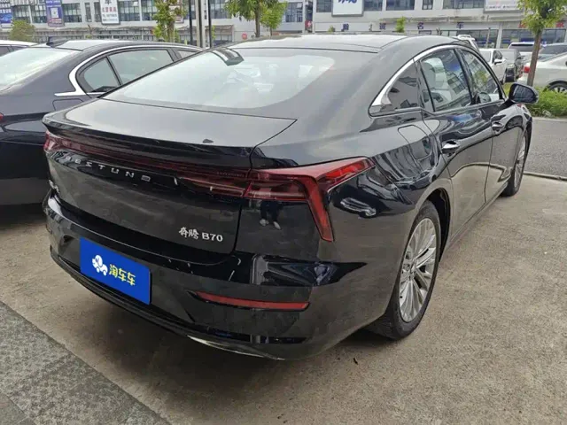 Bestune B70 — Фото автомобиля 3
