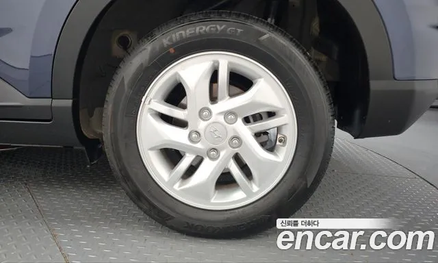 Hyundai Venue — Фото автомобиля 6