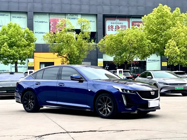 Cadillac CT5 — Фото автомобиля 3