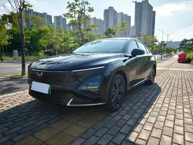 Фотография автомобиля — Wuling Starlight