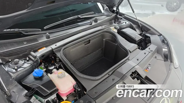 Hyundai Ioniq 6 — Фото автомобиля 9