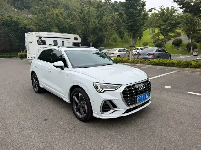 Audi Q3 — Фото автомобиля 2