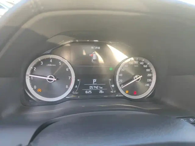Honda UR-V — Фото автомобиля 11