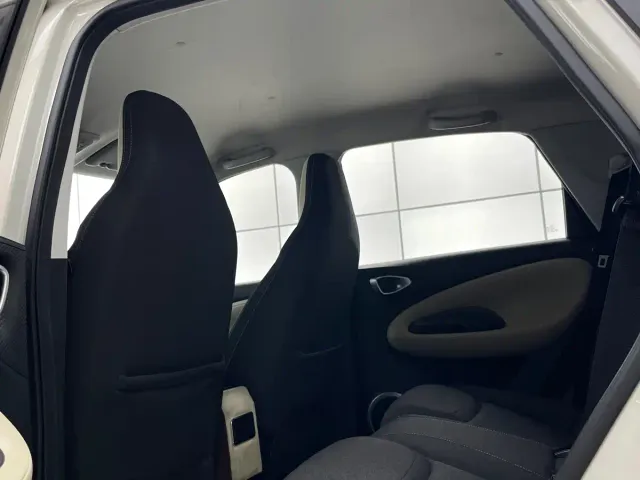 Wuling Bingo — Фото автомобиля 12
