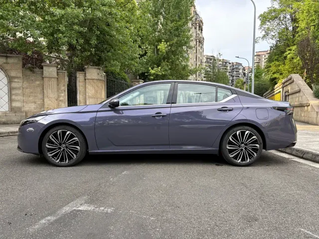 Nissan Teana — Фото автомобиля 16