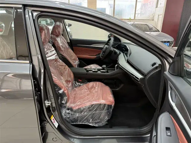 Changan Eado — Фото автомобиля 19