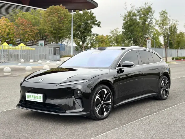 Фотография автомобиля — Nio ET5 Touring