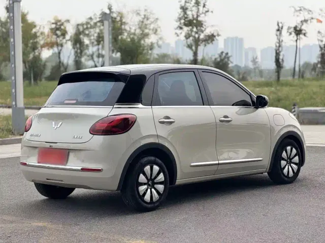 Wuling Bingo — Фото автомобиля 9