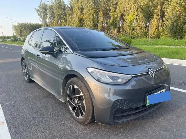 Volkswagen ID.3 — Фото автомобиля 3