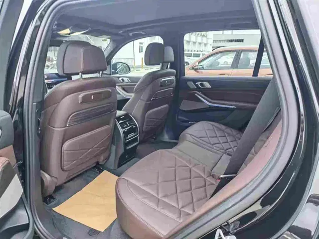 BMW X5 — Фото автомобиля 3