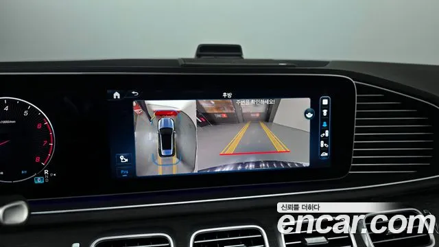 Mercedes-Benz GLE-Class — Фото автомобиля 14