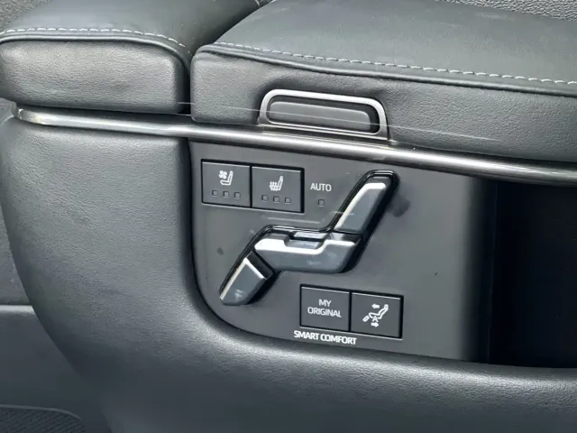 Toyota Vellfire — Фото автомобиля 17