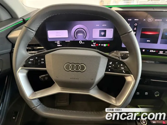 Audi Q6 e-tron — Фото автомобиля 11