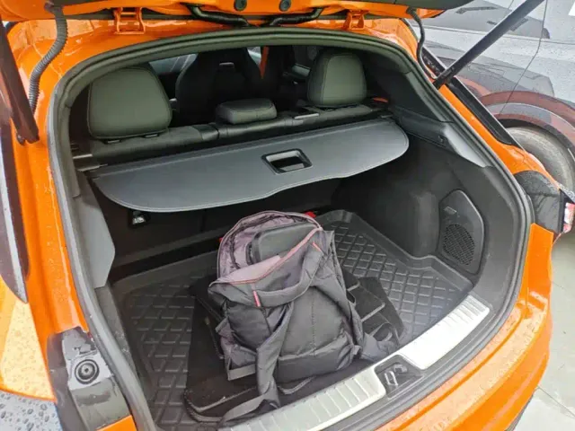Lynk & Co 02 Hatchback — Фото автомобиля 14