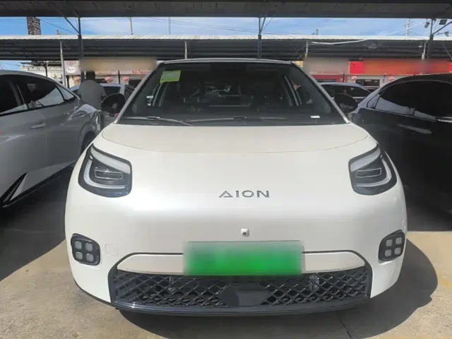 GAC Aion UT — Фото автомобиля 2