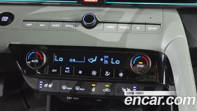 Hyundai AVANTE Новый Avante (CN7) — Фото автомобиля 16