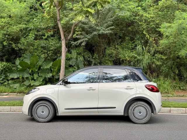 Wuling Bingo — Фото автомобиля 15