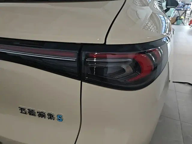 Wuling Bingo S — Фото автомобиля 7