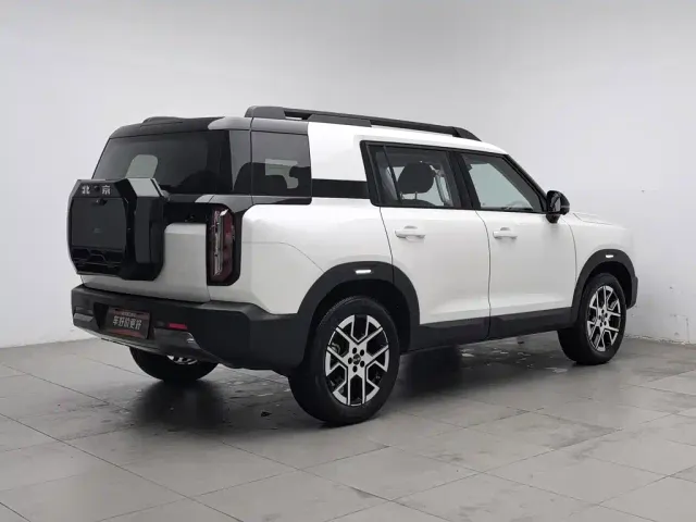 BAIC BJ30 — Фото автомобиля 2