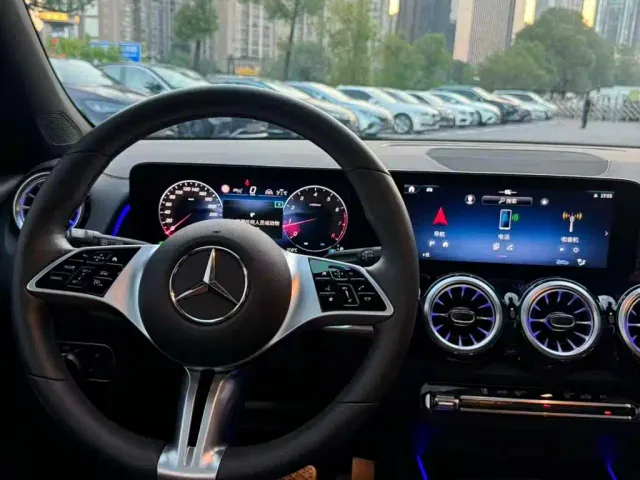 Mercedes-Benz GLB-Class — Фото автомобиля 9