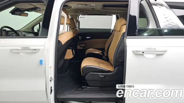 Kia Canival Carnival 4 поколение Бензин 9 мест Signature — Фото автомобиля 11