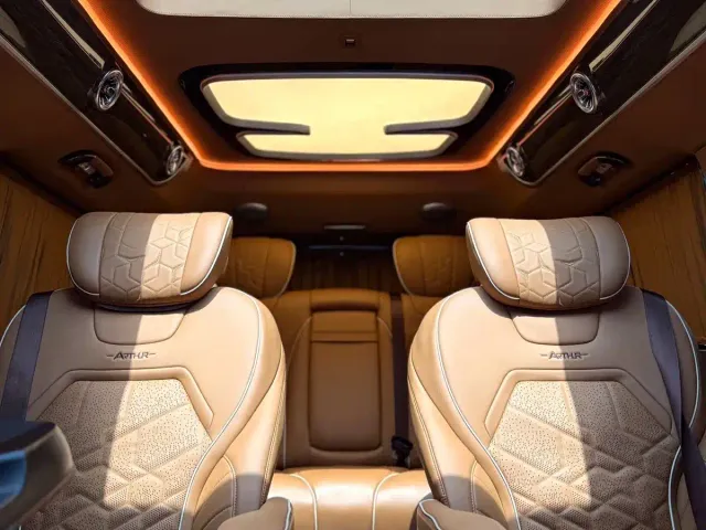 Mercedes-Benz V-Class — Фото автомобиля 14