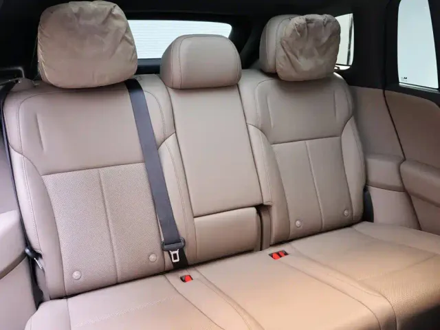 Li Auto i6 — Фото автомобиля 23