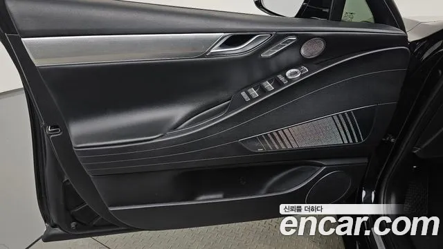 Genesis G80 RG3 — Фото автомобиля 13