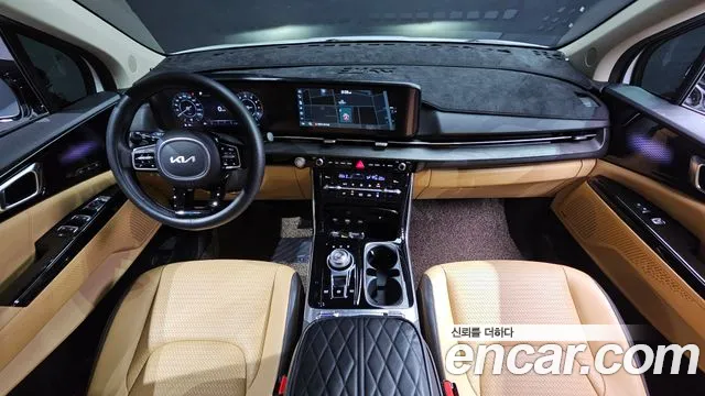 Kia Carnival Generation 4 — Фото автомобиля 7