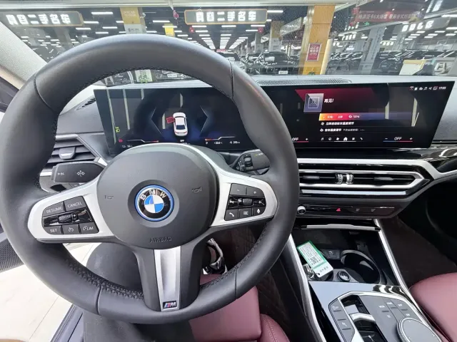BMW BMW i3 2024 eDrive 35 L — Фото автомобиля 18