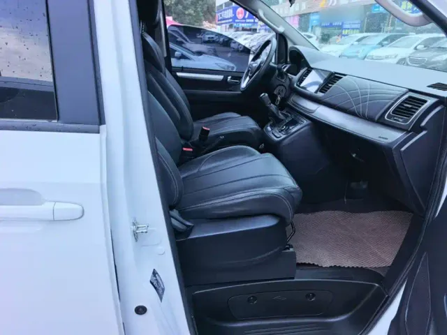 Maxus G10 — Фото автомобиля 24