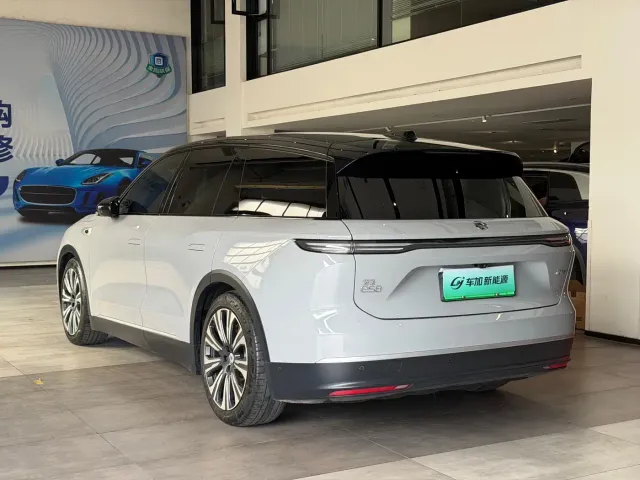 Nio ES8 — Фото автомобиля 6